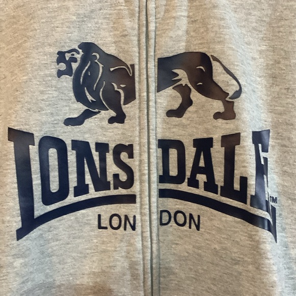 Lonsdale London Sweatshirt/Zippered Jacket  XS Men’s, runs like a M, Never Worn - Picture 2 of 6